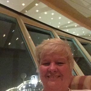 Meet your Posher, Lori